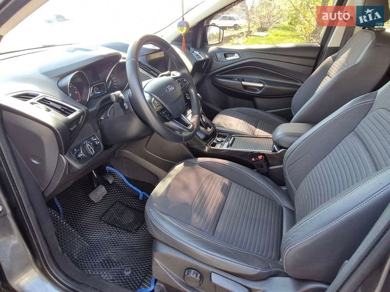 Внедорожник / Кроссовер Ford Kuga 2019 в Миргороде