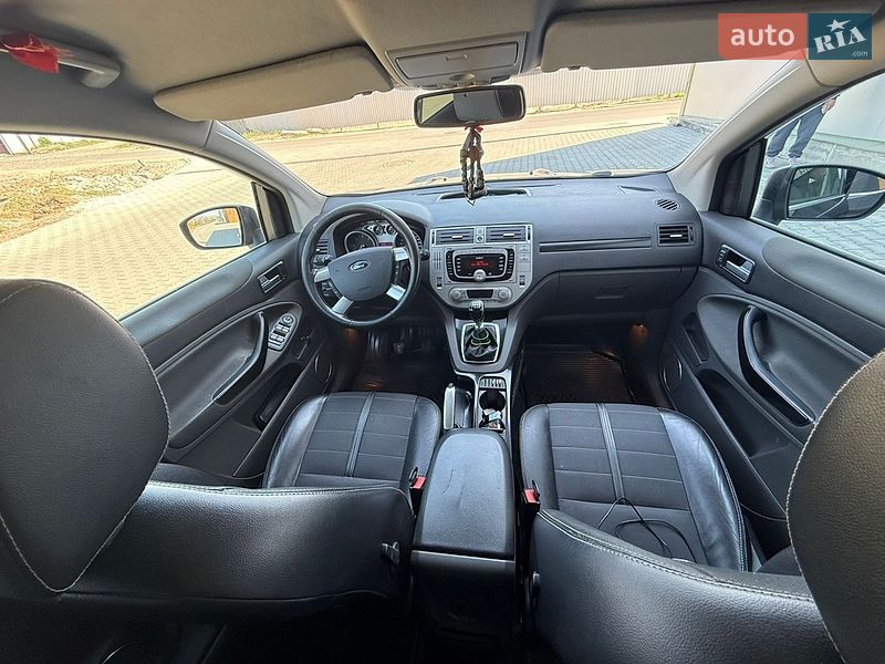 Позашляховик / Кросовер Ford Kuga 2012 в Львові