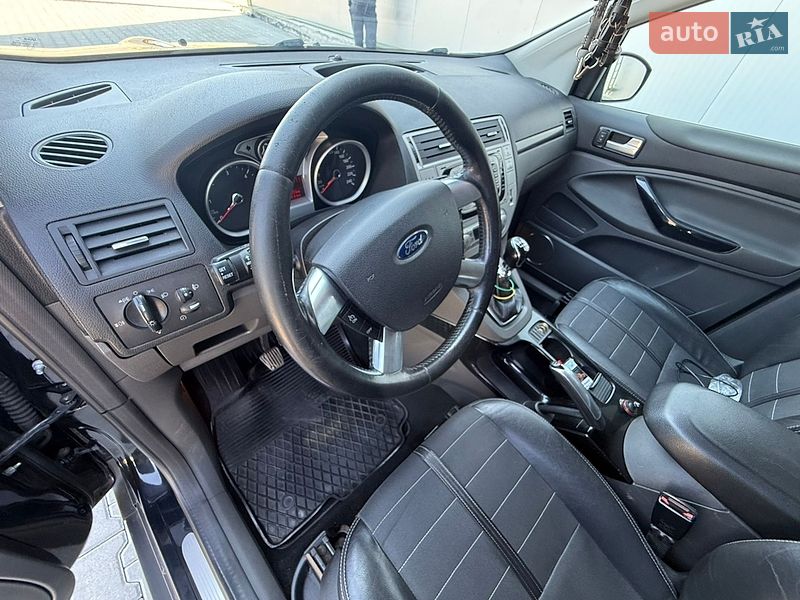 Позашляховик / Кросовер Ford Kuga 2012 в Львові