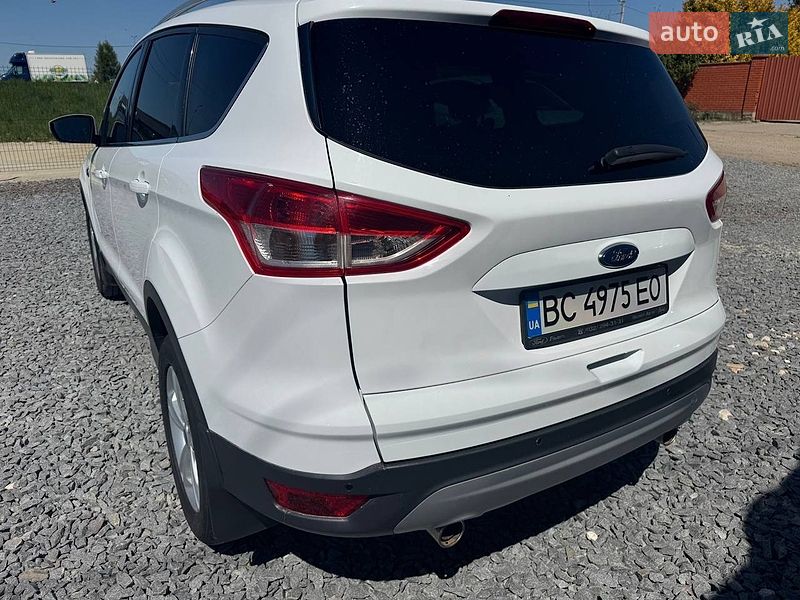 Позашляховик / Кросовер Ford Kuga 2016 в Мостиській