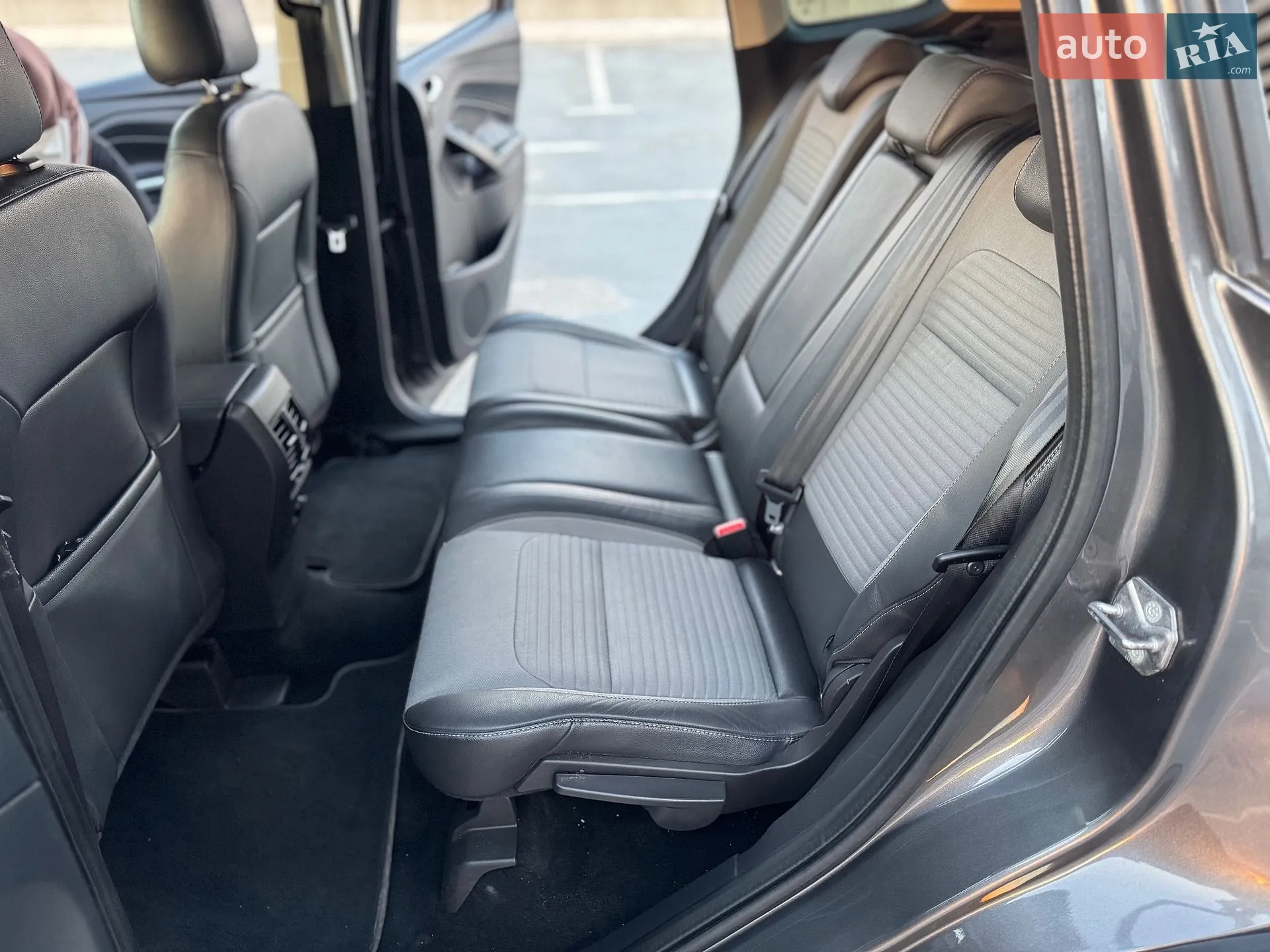 2016 Ford Kuga - мініатюра 18