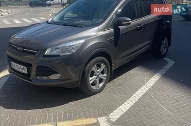Позашляховик / Кросовер Ford Kuga 2016 в Києві