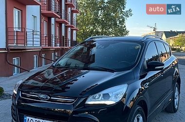 Внедорожник / Кроссовер Ford Kuga 2015 в Ужгороде
