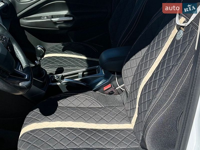 Внедорожник / Кроссовер Ford Kuga 2019 в Киеве