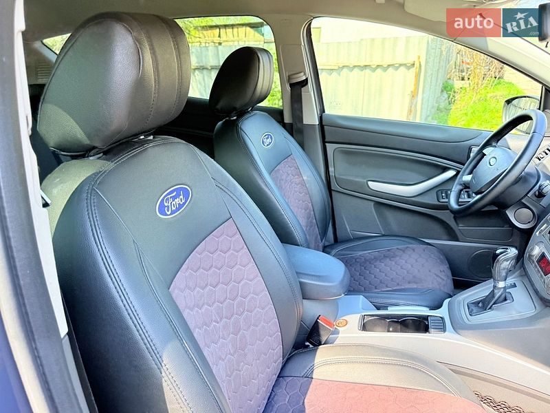 Внедорожник / Кроссовер Ford Kuga 2011 в Харькове