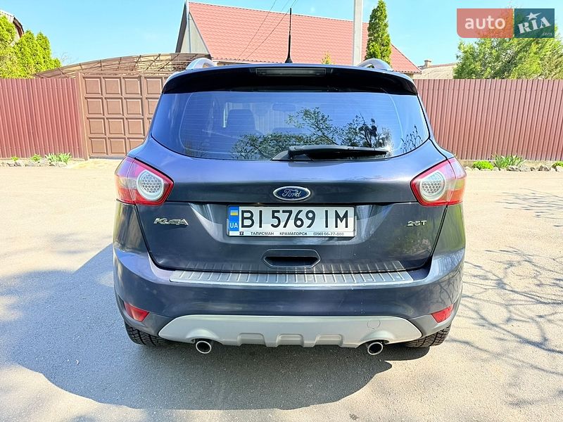 Внедорожник / Кроссовер Ford Kuga 2011 в Харькове
