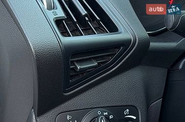 Позашляховик / Кросовер Ford Kuga 2017 в Дніпрі