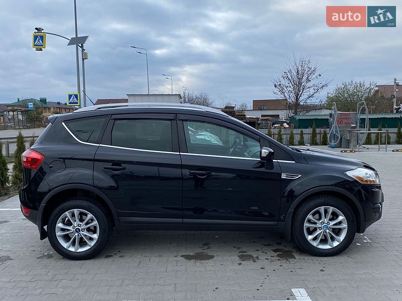 Внедорожник / Кроссовер Ford Kuga 2012 в Виннице