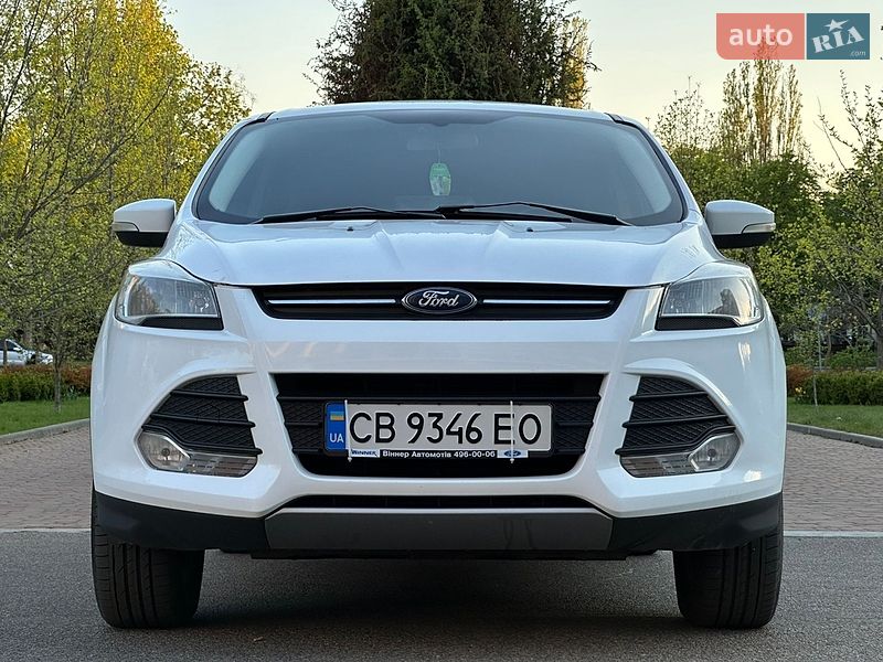 Позашляховик / Кросовер Ford Kuga 2015 в Чернігові