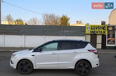 Внедорожник / Кроссовер Ford Kuga 2019 в Полтаве