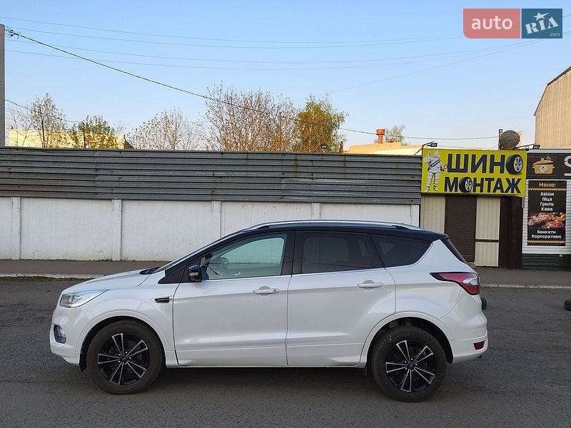 Внедорожник / Кроссовер Ford Kuga 2019 в Полтаве