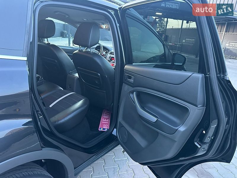 Внедорожник / Кроссовер Ford Kuga 2012 в Луцке