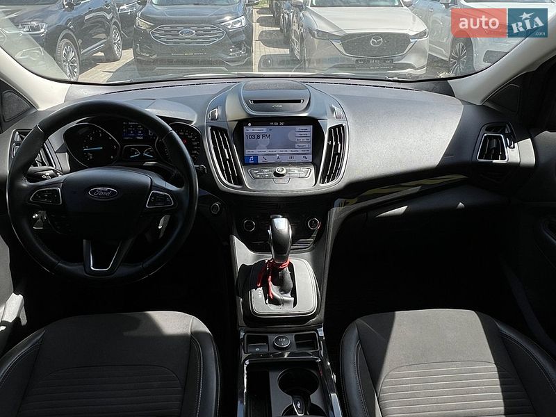 Позашляховик / Кросовер Ford Kuga 2019 в Івано-Франківську