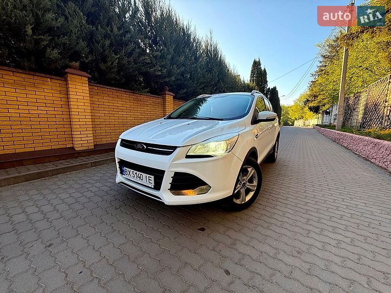 Внедорожник / Кроссовер Ford Kuga 2013 в Хмельницком