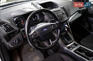 Позашляховик / Кросовер Ford Kuga 2017 в Чернігові