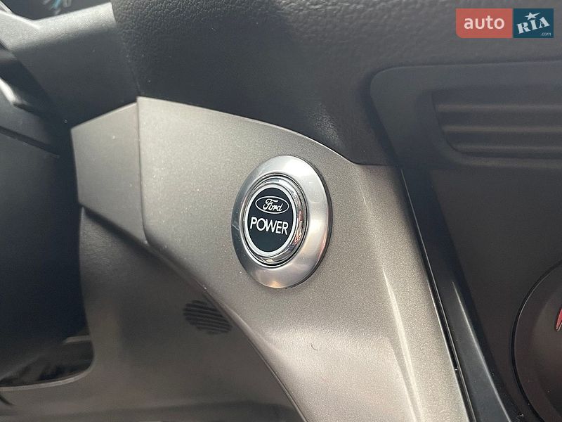 Позашляховик / Кросовер Ford Kuga 2013 в Кропивницькому