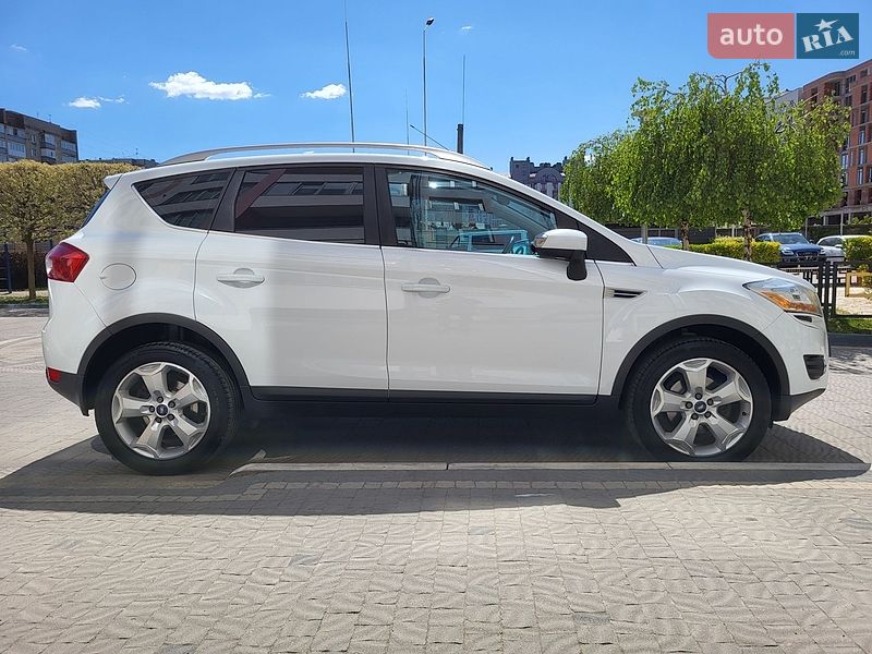 Внедорожник / Кроссовер Ford Kuga 2009 в Ивано-Франковске