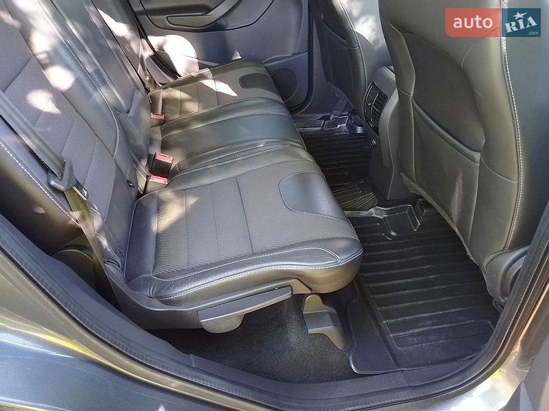 Внедорожник / Кроссовер Ford Kuga 2016 в Каменке