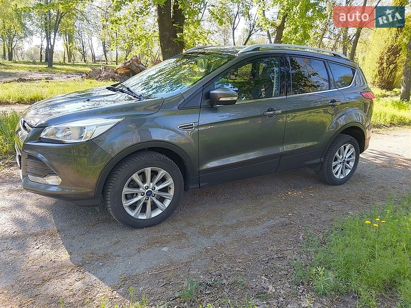 Внедорожник / Кроссовер Ford Kuga 2016 в Каменке