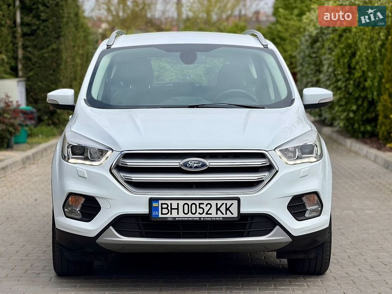 Внедорожник / Кроссовер Ford Kuga 2019 в Одессе