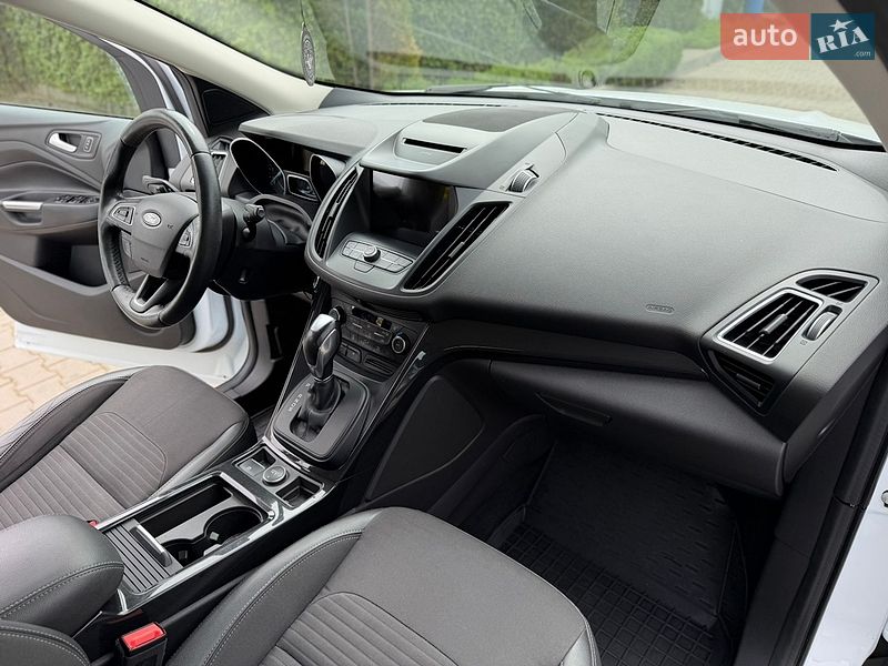 Внедорожник / Кроссовер Ford Kuga 2019 в Одессе