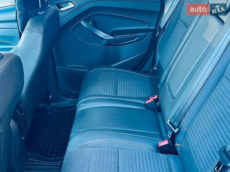 Внедорожник / Кроссовер Ford Kuga 2019 в Днепре