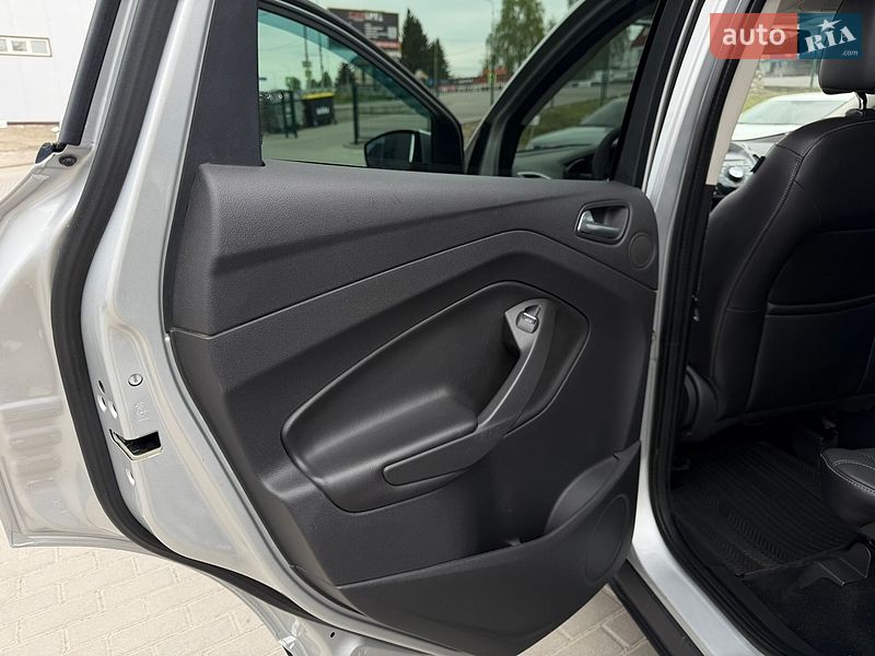 Внедорожник / Кроссовер Ford Kuga 2013 в Тернополе