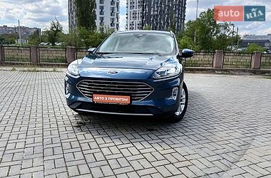 Позашляховик / Кросовер Ford Kuga 2021 в Кропивницькому