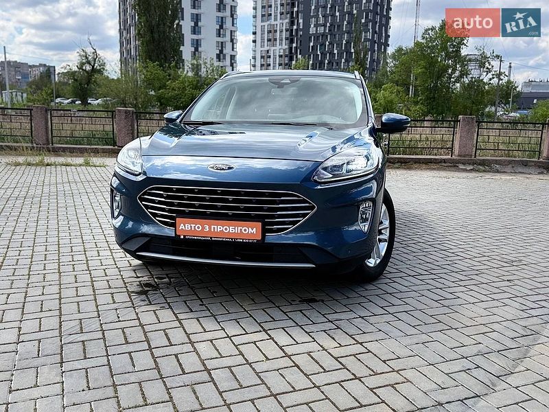 Позашляховик / Кросовер Ford Kuga 2021 в Кропивницькому