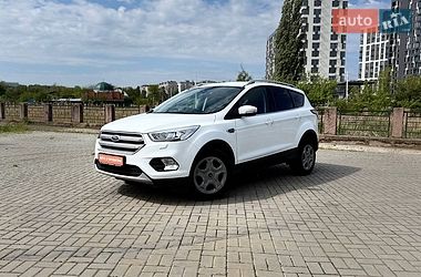 Позашляховик / Кросовер Ford Kuga 2019 в Кропивницькому