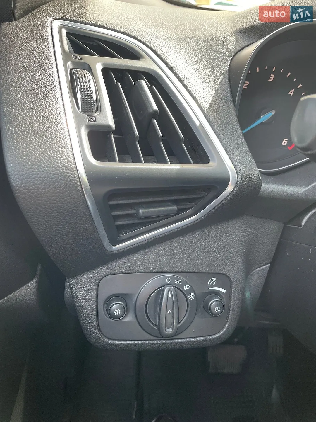 2013 Ford Kuga - мініатюра 32