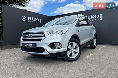 Внедорожник / Кроссовер Ford Kuga 2019 в Львове