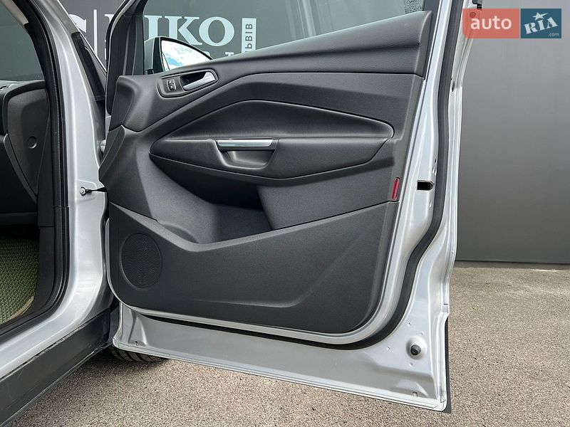 Внедорожник / Кроссовер Ford Kuga 2019 в Львове фото 29 Внедорожник / Кроссовер Ford Kuga 2019 в Львове