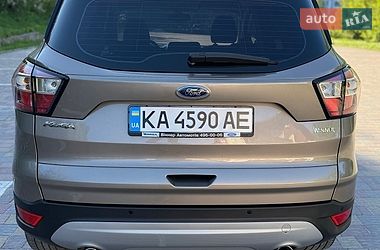 Внедорожник / Кроссовер Ford Kuga 2019 в Тернополе