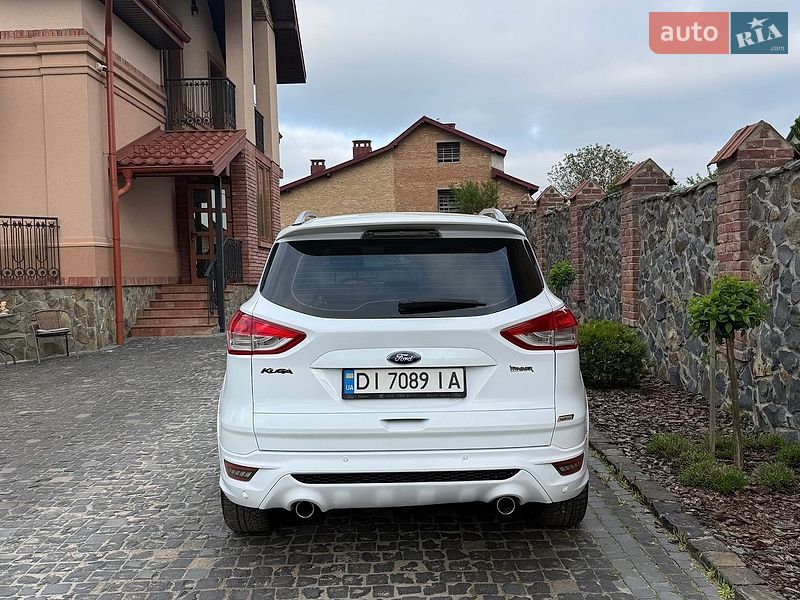 Позашляховик / Кросовер Ford Kuga 2015 в Львові