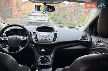 Позашляховик / Кросовер Ford Kuga 2015 в Львові