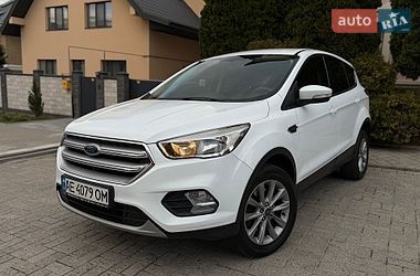 Позашляховик / Кросовер Ford Kuga 2018 в Дніпрі