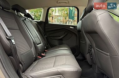 Позашляховик / Кросовер Ford Kuga 2019 в Києві