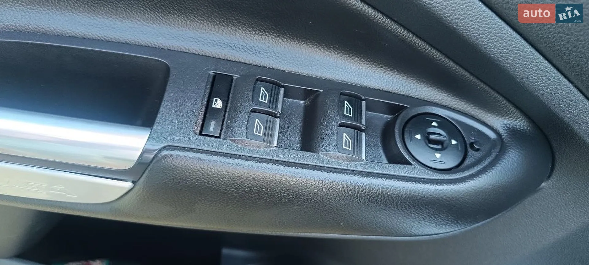 2017 Ford Kuga - мініатюра 32