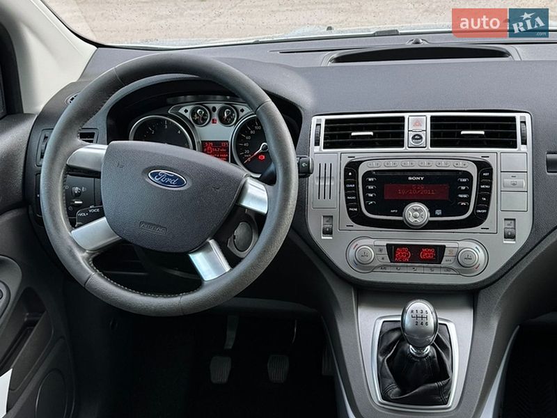 Позашляховик / Кросовер Ford Kuga 2011 в Кам'янці