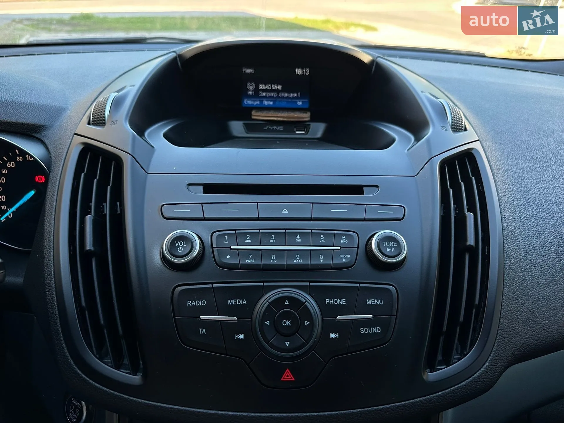 2017 Ford Kuga - мініатюра 32