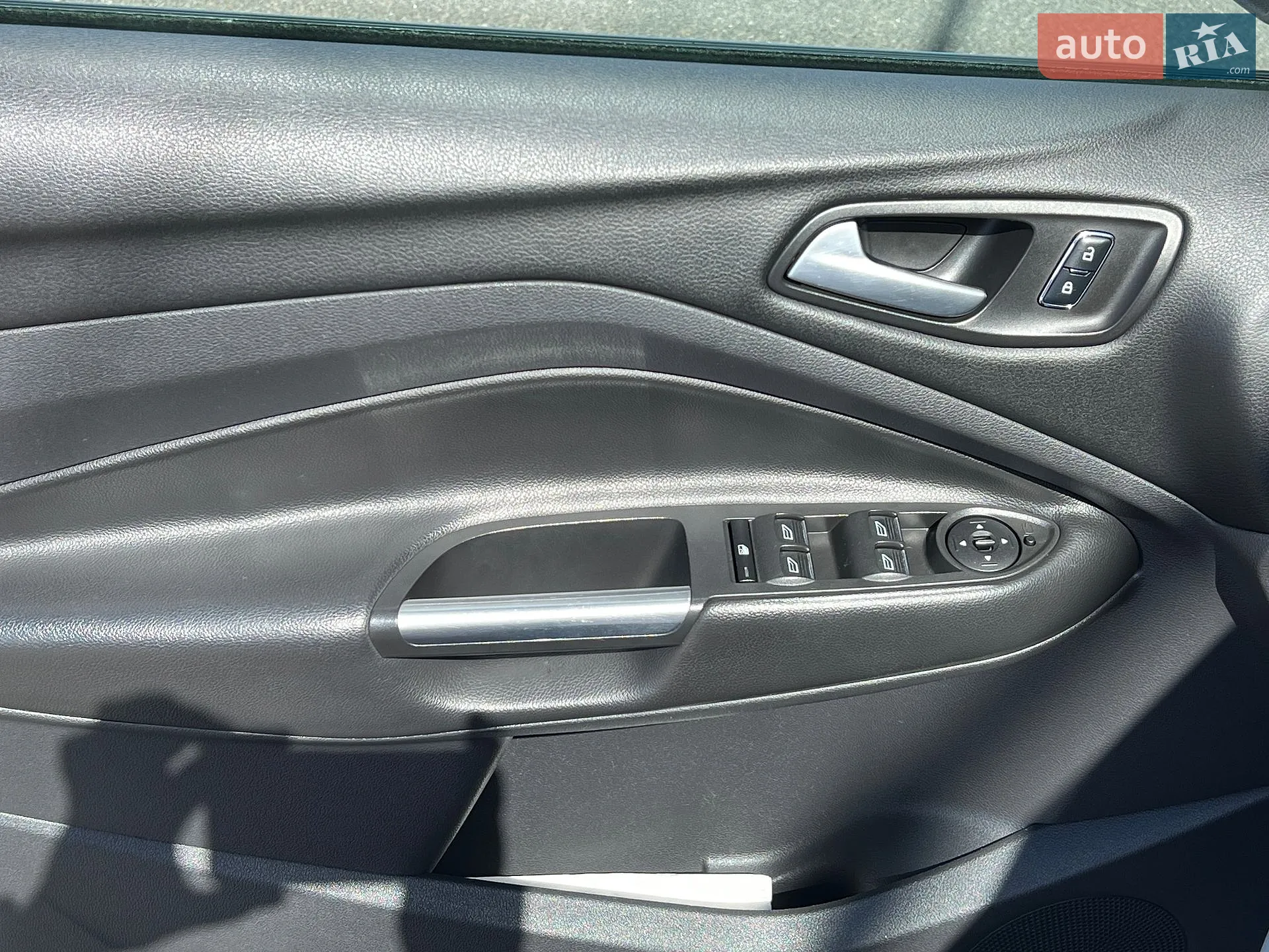2016 Ford Kuga - мініатюра 12