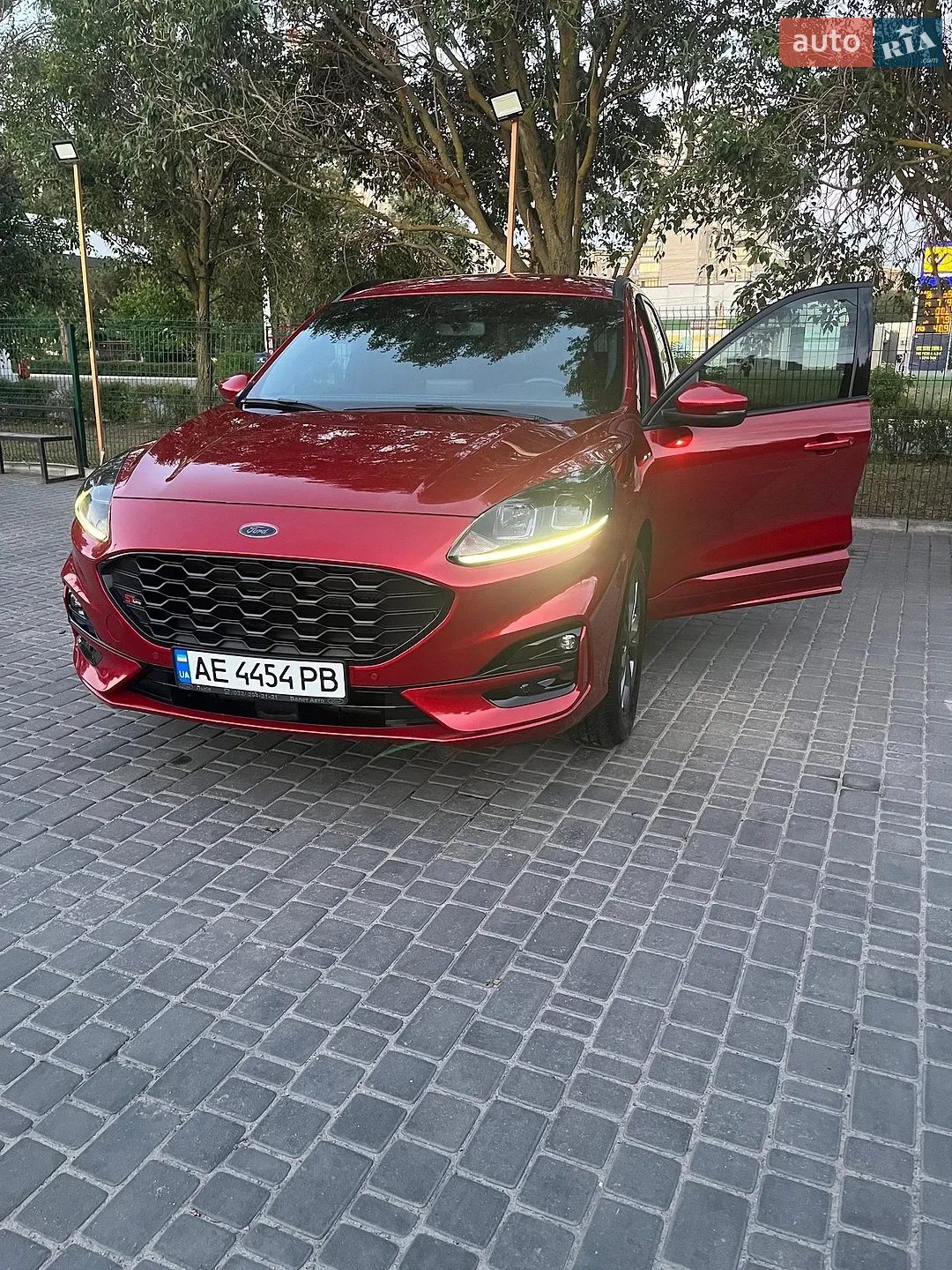 2021 Ford Kuga - мініатюра 2