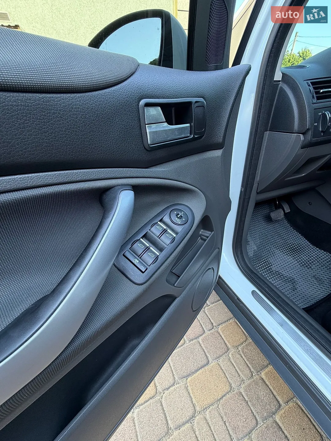 2010 Ford Kuga - мініатюра 11