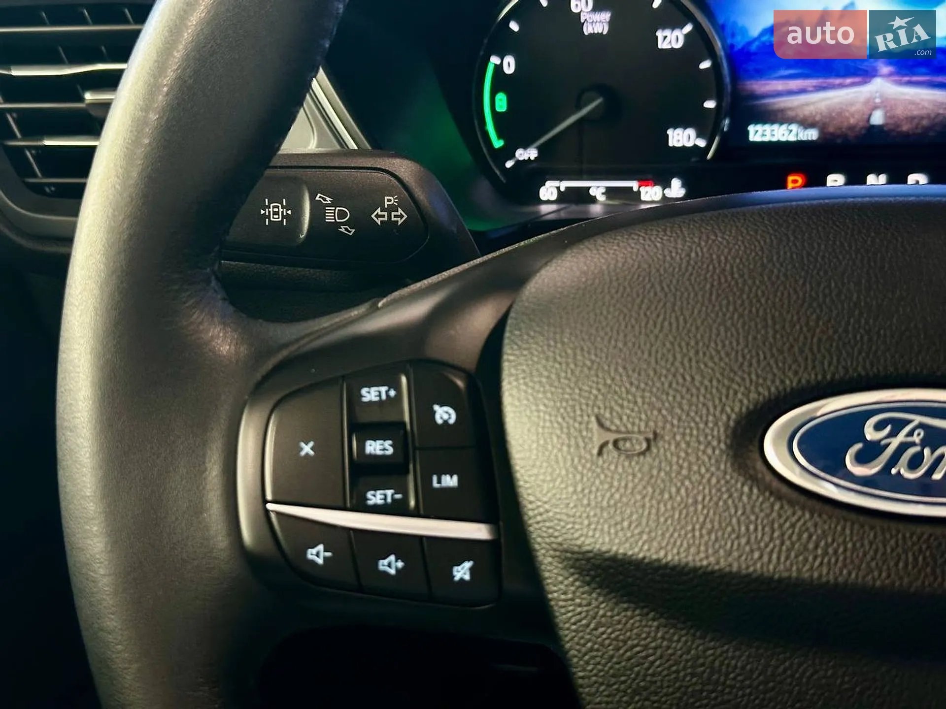 2020 Ford Kuga - мініатюра 15