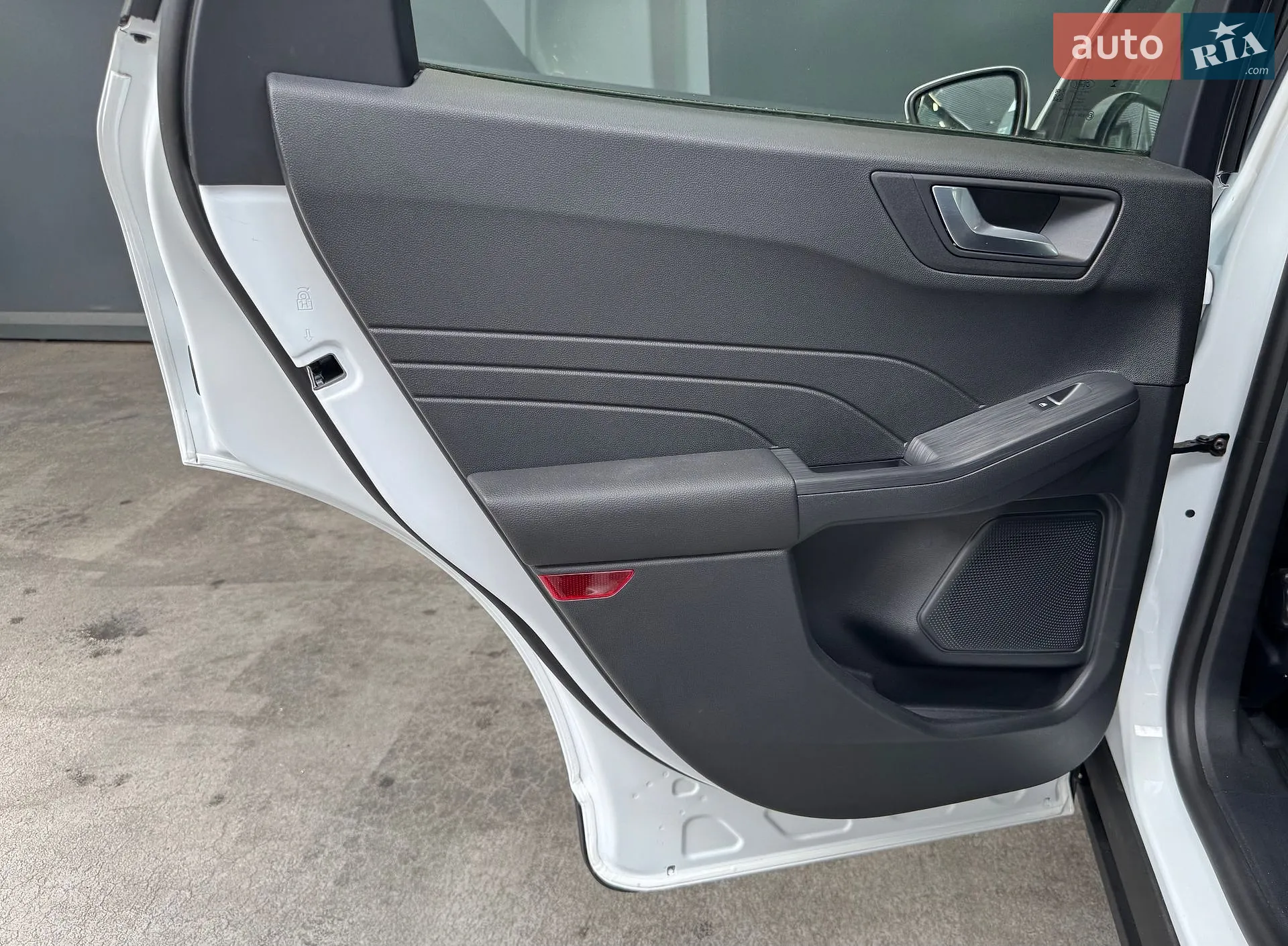 2023 Ford Kuga - мініатюра 36