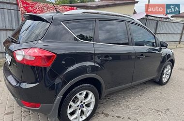 Внедорожник / Кроссовер Ford Kuga 2012 в Винниках