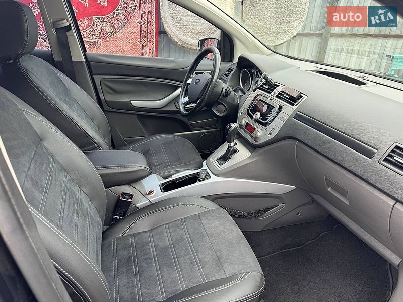 Внедорожник / Кроссовер Ford Kuga 2012 в Винниках