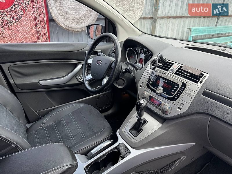Внедорожник / Кроссовер Ford Kuga 2012 в Винниках