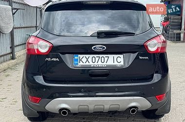 Внедорожник / Кроссовер Ford Kuga 2012 в Винниках